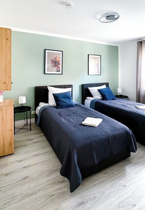 2 bedrooms, iron/ironing board, WiFi, bed sheets