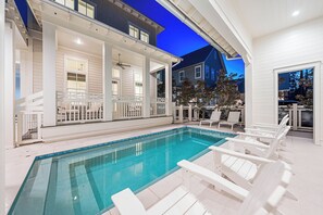 A heated pool - Enjoy WaterColor with Beach Club Access, Golf Cart, and Private Pool for a Relaxing Vacation! (Santa Rosa Beach)
