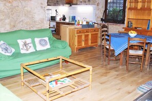 Smart TV - Holiday Home in Catalonia near Cala Pedrosa Beach (Girona)