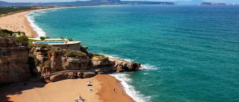 Playa en los alrededores
