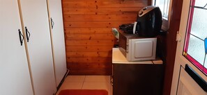 Interior - Chalet on Cloghans Pier (Cloghans)
