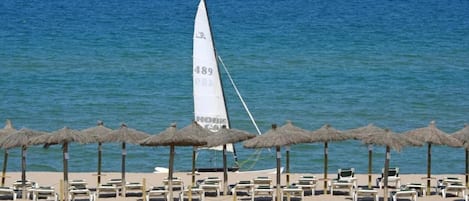 Vlak bij het strand