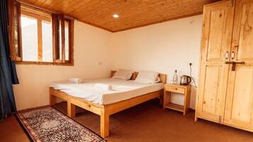 Deluxe Double or Twin Room, 1 Double Bed, Mountain View | Desk, laptop workspace, free WiFi, bed sheets