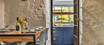 Cottage in Snowdonia with Private Hot Tub