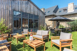 Outdoor dining - CHARACTER HOUSE in Paimpol for 8 people, 4 bedrooms (Paimpol)