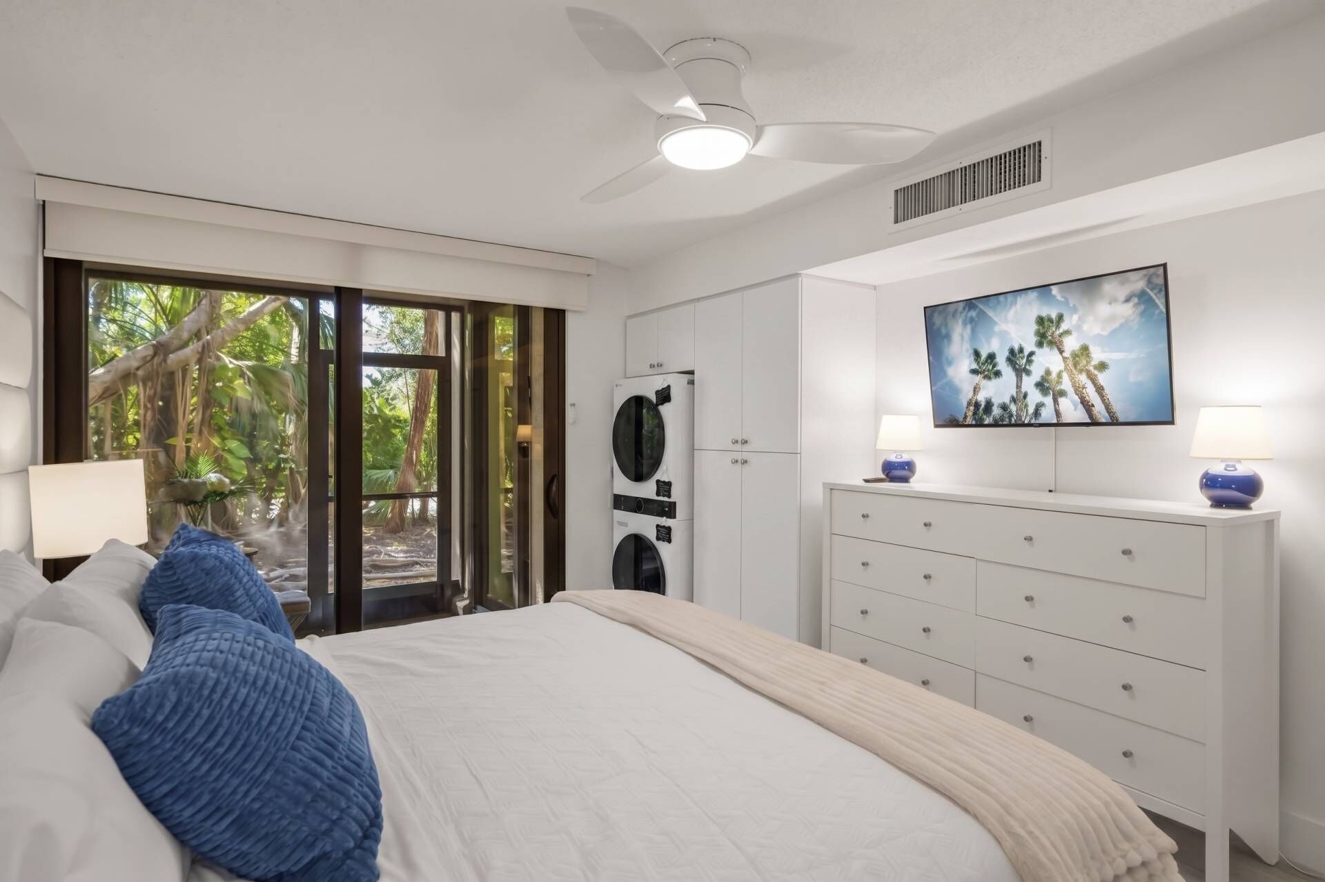1 bedroom, desk, iron/ironing board, WiFi (free)