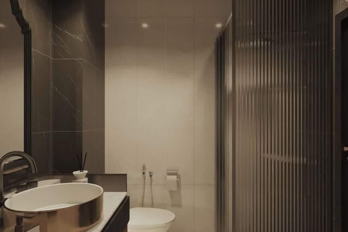 Bathroom | Shower, hydromassage showerhead, free toiletries, hair dryer