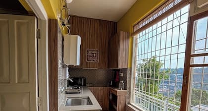 Arnav Villa- Charming Naini lake view retreat in Nainital