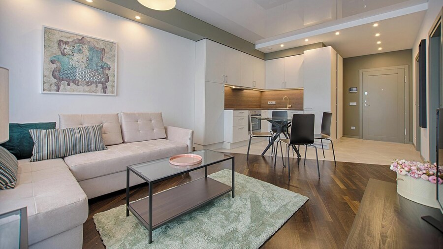 Subhan Palace Near Millennium Mall