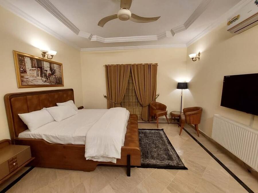 Premium bedding, desk, soundproofing, iron/ironing board