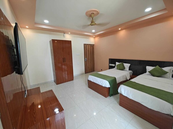 Twin Room | Free WiFi