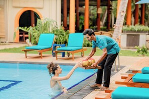 Outdoor pool - Ging Oya Lodge (Waikkal)