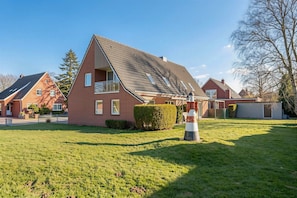 Exterior - Apartment 'Wattwurm' with Shared Garden and Wi-Fi (Norden)