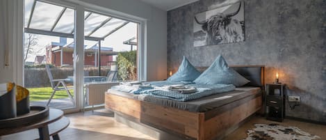 1 bedroom, iron/ironing board, free WiFi, bed sheets