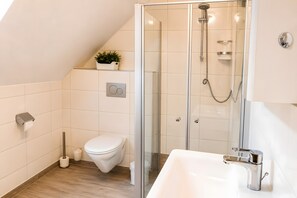 Een douche, een haardroger