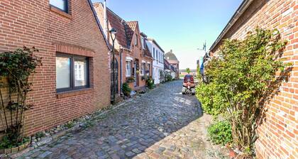 Ferienwohnung 'Lüddes Fischerhuus' mit privater Terrasse, privatem Garten und Wi-Fi