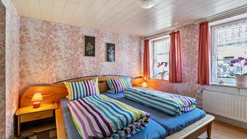 3 Schlafzimmer, Bügeleisen/Bügelbrett, kostenloses WLAN, Bettwäsche
