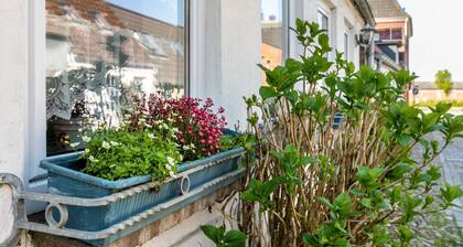 Apartment 'Lüddes Fischerhuus' with Private Terrace, Private Garden and Wi-Fi