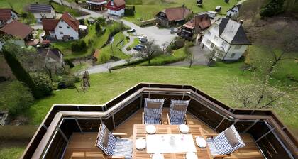 Ferienhaus 'Paula' mit Bergblick, WLAN und Klimaanlage