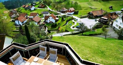 Ferienhaus 'Paula' mit Bergblick, WLAN und Klimaanlage