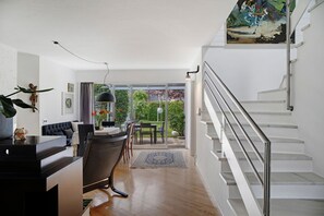 Interior - Haus Gutschi with Mountain View, Large Garden and Wi-Fi (Gemeinde Imst)
