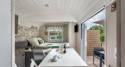 Tiny Home 'Amselnest' mit Seeblick, privater Terrasse und Wi-Fi