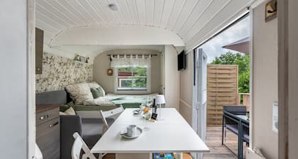 Tiny Home 'Amselnest' mit Seeblick, privater Terrasse und Wi-Fi