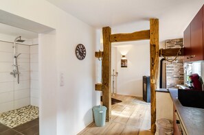 Douche, serviettes fournies