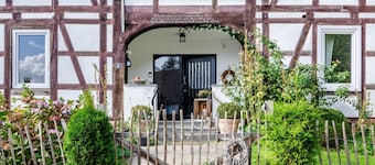 Ferienwohnung 'Am Vogler' mit Bergblick, Gemeinschaftsterrasse und Wi-Fi