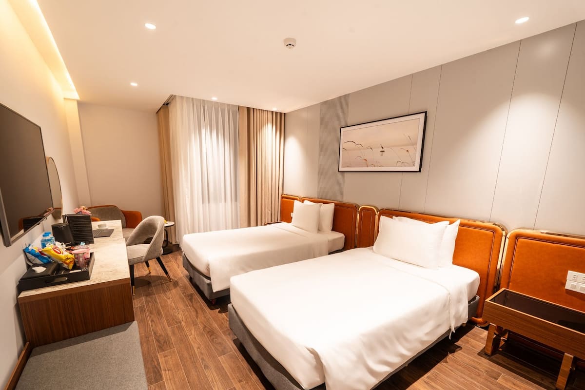 Superior Double Room | Premium bedding, minibar, in-room safe, desk