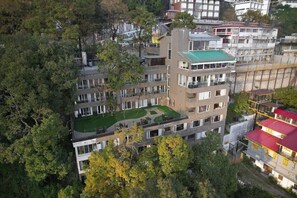 Exterior - The Leisure Cave Mussoorie (Mussoorie)