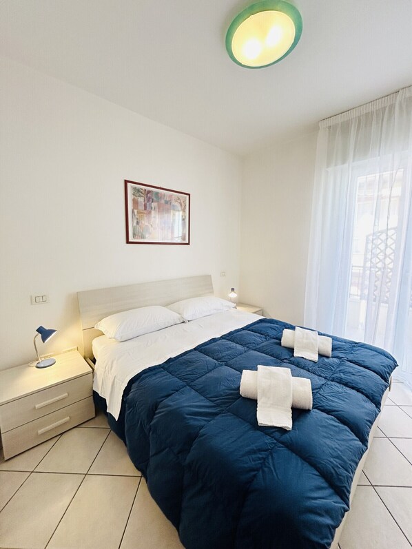 2 slaapkamers, een strijkplank/strijkijzer, wifi, beddengoed