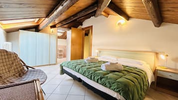 2 bedrooms, iron/ironing board, travel crib, WiFi