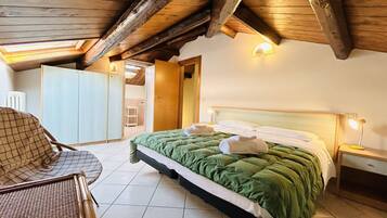 2 chambres, fer et planche Ă repasser, Wi-Fi, draps fournis