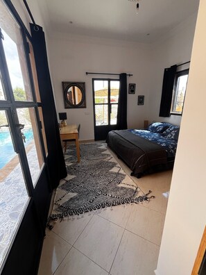 3 bedrooms, desk, WiFi, bed sheets - DAR MATABALI
Villa avec piscine privative (ESSAOUIRA)