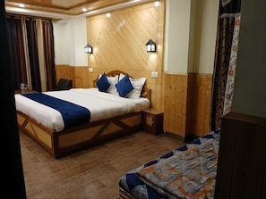 Deluxe-Zimmer, Bergblick | Kostenloses WLAN, Bettwäsche
