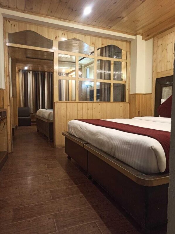 Free WiFi, bed sheets