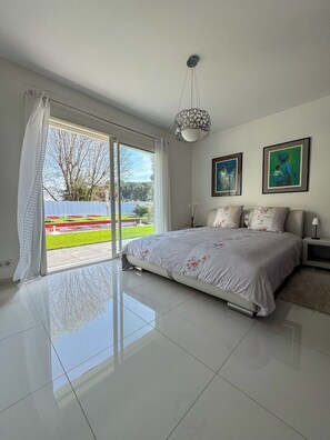 4 soverom, skrivebord, strykejern/-brett og wi-fi (inkludert)