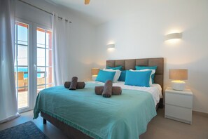 3 bedrooms, iron/ironing board, free WiFi, bed sheets - Villa Casa Branca (Canyamel)