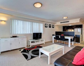 Living area - Your oceanfront escape awaits in Bargara! (Bundaberg)
