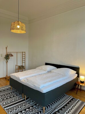 2 chambres, fer et planche Ă repasser, Wi-Fi, draps fournis