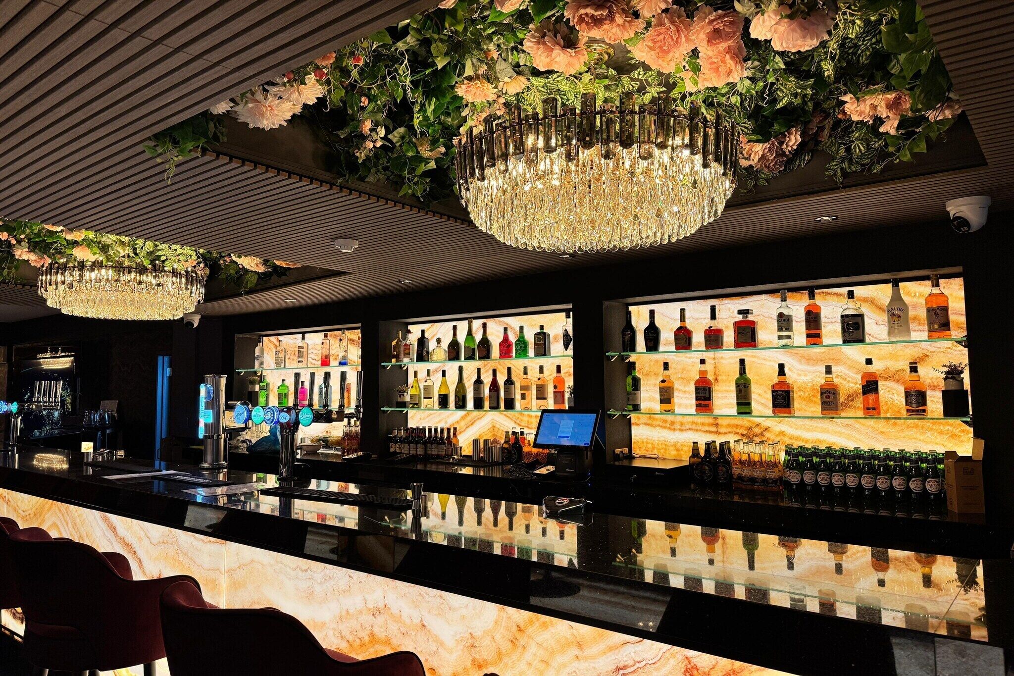 Bar (in der Unterkunft)