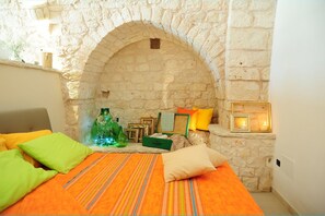 1 chambre, fer et planche à repasser, lit parapluie, Wi-Fi gratuit