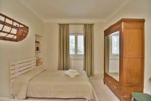 3 Schlafzimmer, Bügeleisen/Bügelbrett, Reisekinderbett, kostenloses WLAN