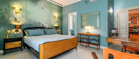 Suite 4 | Colchones Select Comfort, caja fuerte, decoración individual