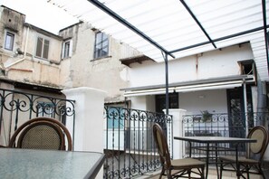 Outdoor dining - Terrazza Augusteo By Dimorra (Napoli)