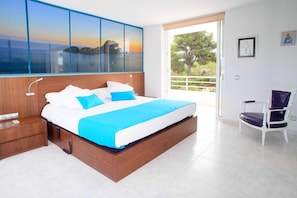 5 chambres, fer et planche à repasser, lit parapluie, Wi-Fi gratuit