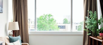 Sophisticated 2BR/2BA Escape | Capitol Views