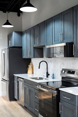 Fridge, microwave, oven, stovetop - Luxury Downtown 2BR/2BA • Capitol Views (Montgomery)