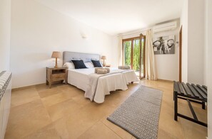 4 soverom, reiseseng for barn og wi-fi (inkludert)